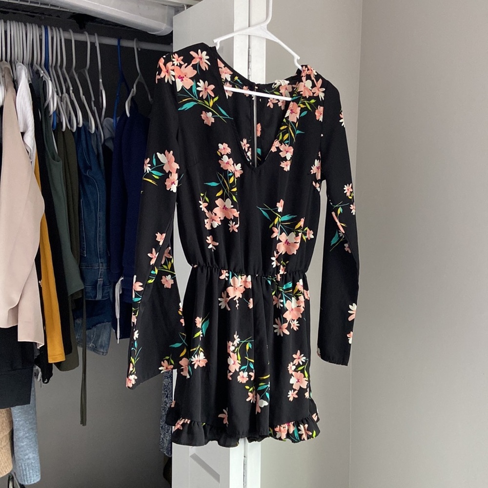Urban Outfitters Pins & Needles Floral Romper, has hole